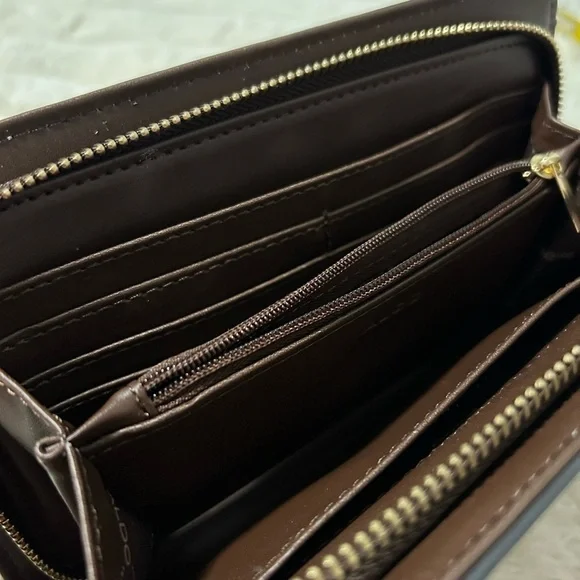 ALDO Wallet - Picture 9 of 9